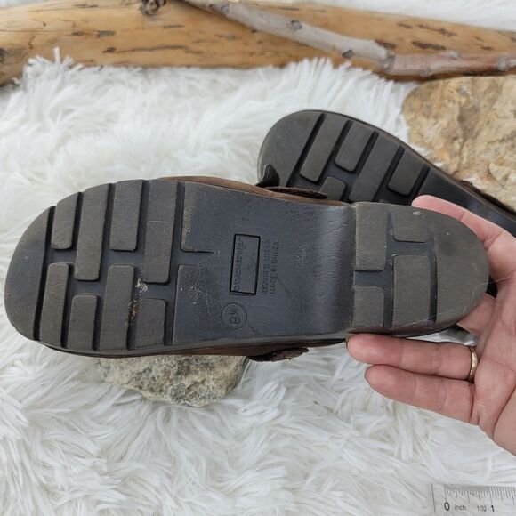 Dockers brown suede adjustable strap clogs - Picture 11 of 11